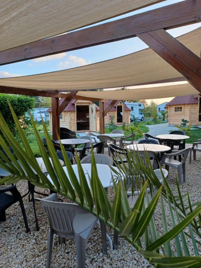 Camping Le Vallage Attigny Dış mekan fotoğraf