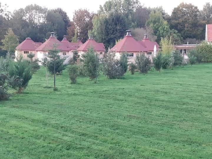 Camping Le Vallage Attigny Dış mekan fotoğraf