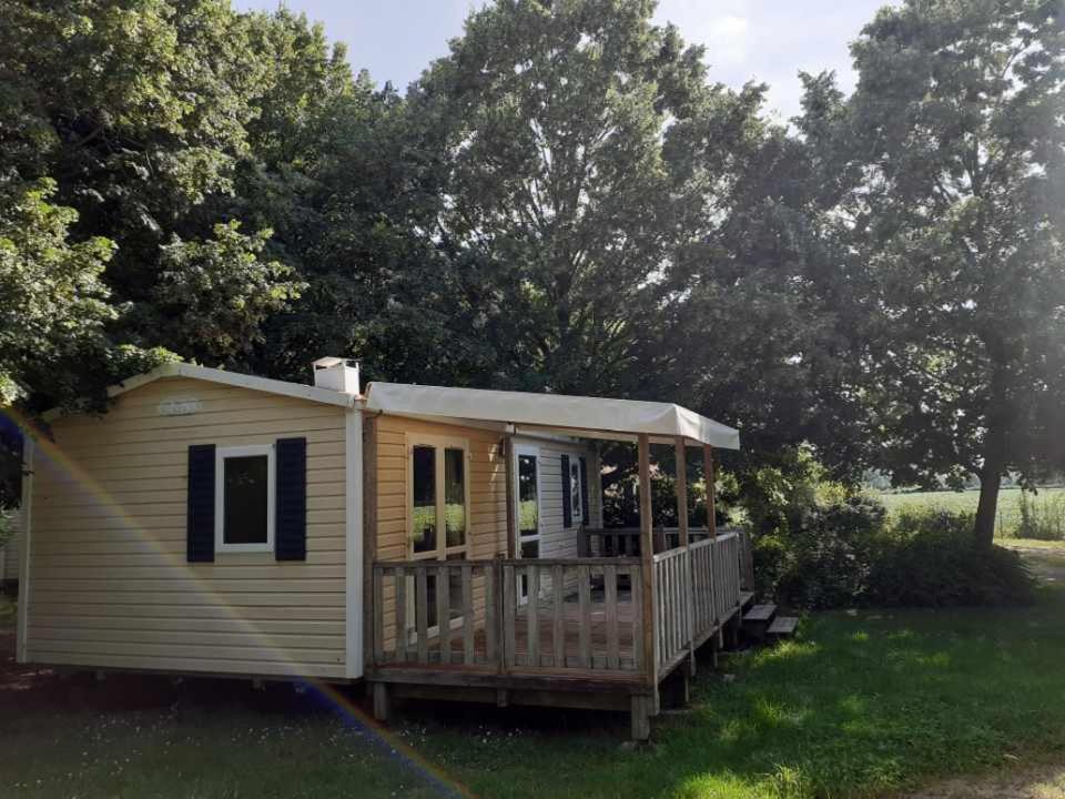 Camping Le Vallage Attigny Dış mekan fotoğraf